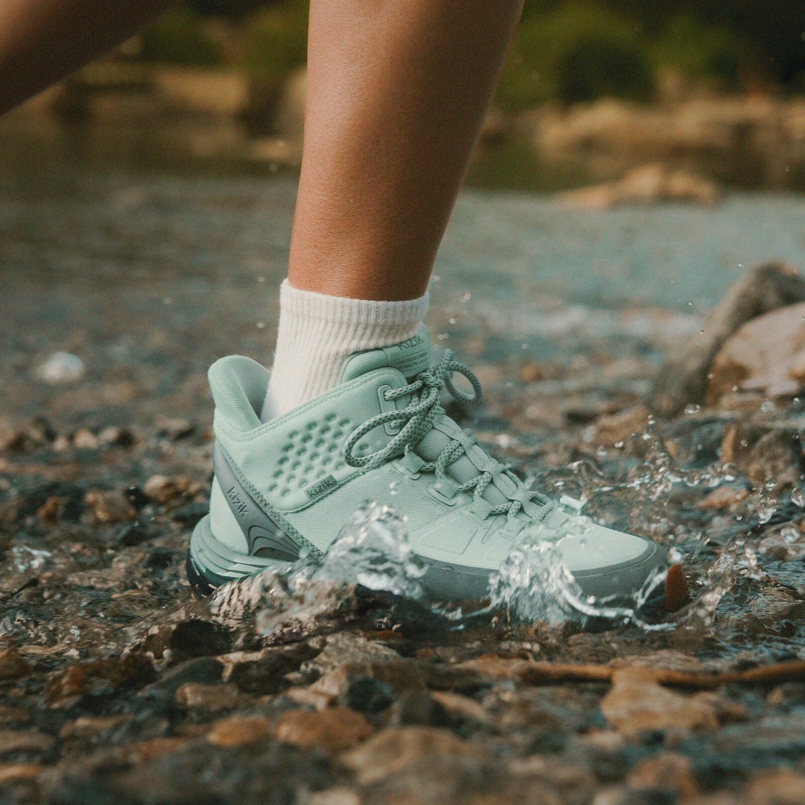 Women's London AT Mid Waterproof - Surf Spray/Naval Academy - Image 9